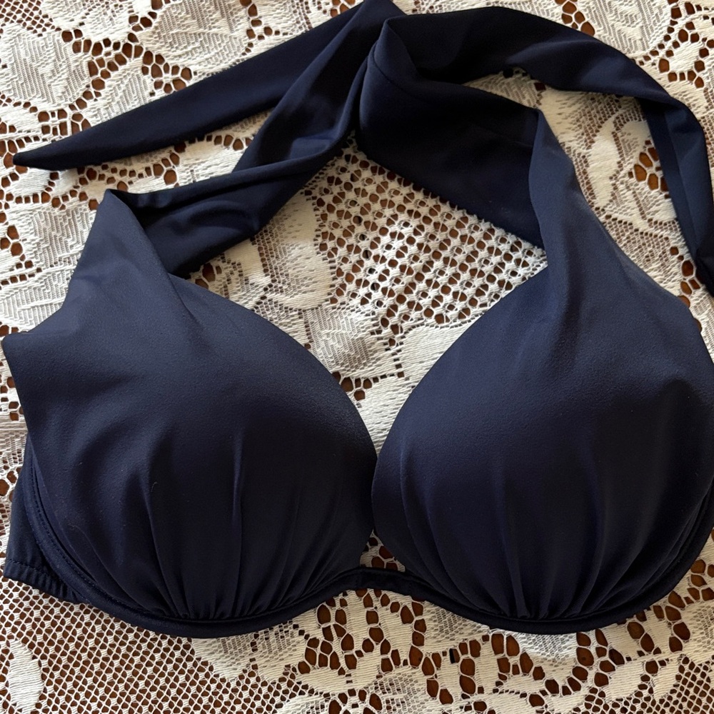 VENUS Bikini Top